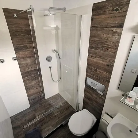 彼得曼尔公寓式酒店 * 巴特克罗青根