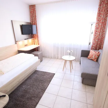 Апартаменты Biedermeier Бад-Кроцинген